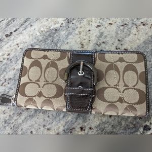 Coach Signature Brown Large Wallet